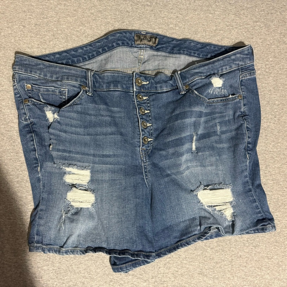 Torrid Denim Shorts. Size 24